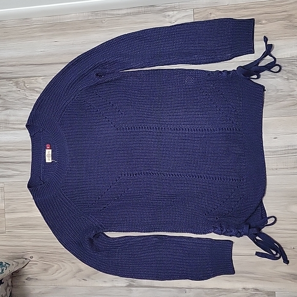 Tunic Sweater - lace up side hem - Picture 1 of 6